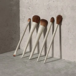 A58 Signature Cream Contour Brush M X ARIEL