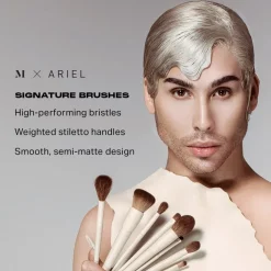 A24 Signature Foundation Brush M X ARIEL