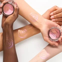 Aura Glam Balm Highlighter