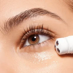 Cafeïne-kick serum voor onder de ogen