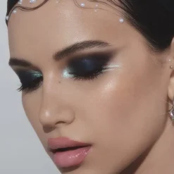 Cosmos Eyeshadow Palette