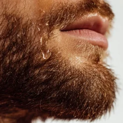 Multifunctionele baardolie