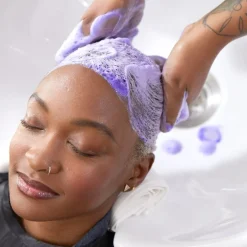 N°4P Blonde Enhancer Toning Shampoo