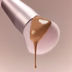 Power Plush Longwear Foundation