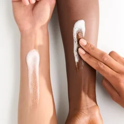Soft Glam Foam Primer