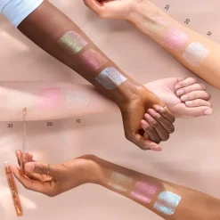 Space Glam Vloeibaar Chroom Oogschaduw