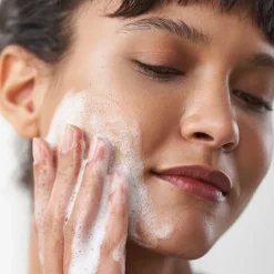 Verfrissende reinigingsmousse